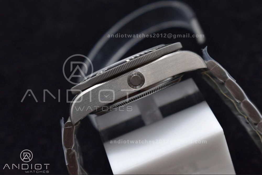 Pelagos Titanium LHD XF 1:1 Best Edition Black Dial on Titanium Bracelet A Efficient 1015