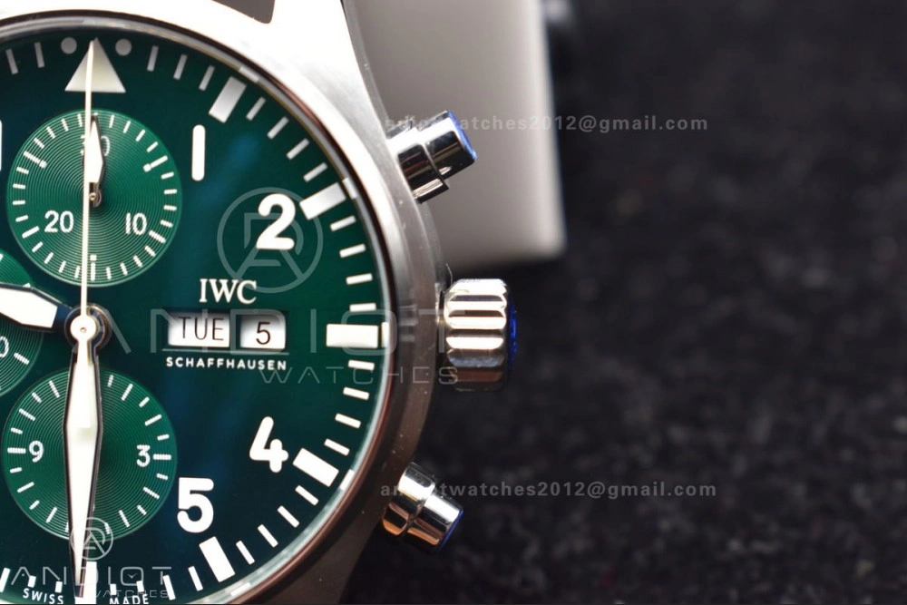 Pilot Chronograph IW377726 ZF 1:1 Best Edition Green Dial on Brown Leather Strap A7750 V Sustainable 1001
