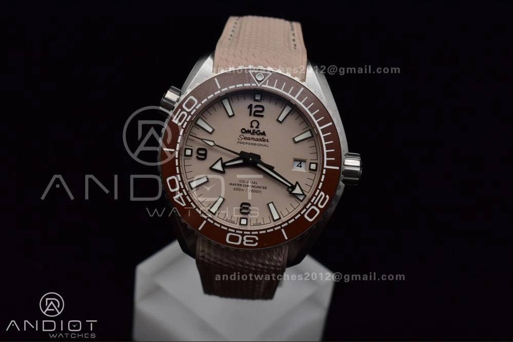 Snug Planet Ocean 43.5mm SS VSF 1:1 Best Edition Brown Bezel Sand Dial on Sand Rubber Strap A8900 Super Clone 40