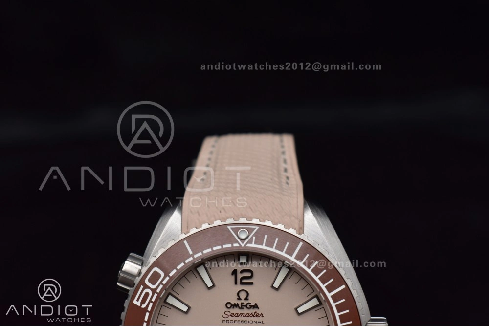 Snug Planet Ocean 43.5mm SS VSF 1:1 Best Edition Brown Bezel Sand Dial on Sand Rubber Strap A8900 Super Clone 40