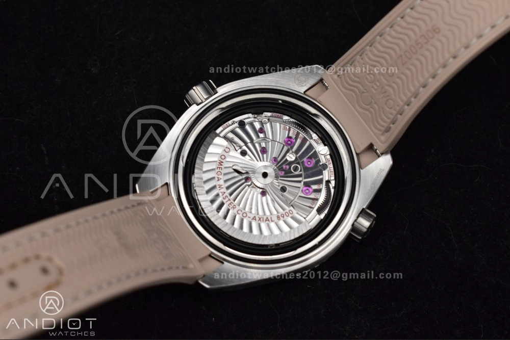Snug Planet Ocean 43.5mm SS VSF 1:1 Best Edition Brown Bezel Sand Dial on Sand Rubber Strap A8900 Super Clone 40