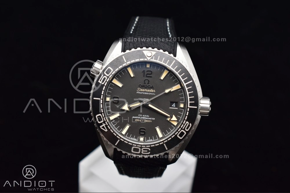 TravelReady Planet Ocean 43.5mm SS VSF 1:1 Best Edition Gray Bezel Gray Dial on Black Rubber Strap A8900 Super Clone 38