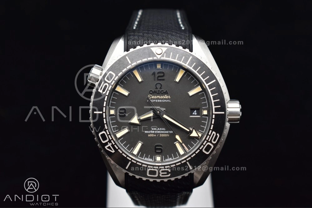 TravelReady Planet Ocean 43.5mm SS VSF 1:1 Best Edition Gray Bezel Gray Dial on Black Rubber Strap A8900 Super Clone 38