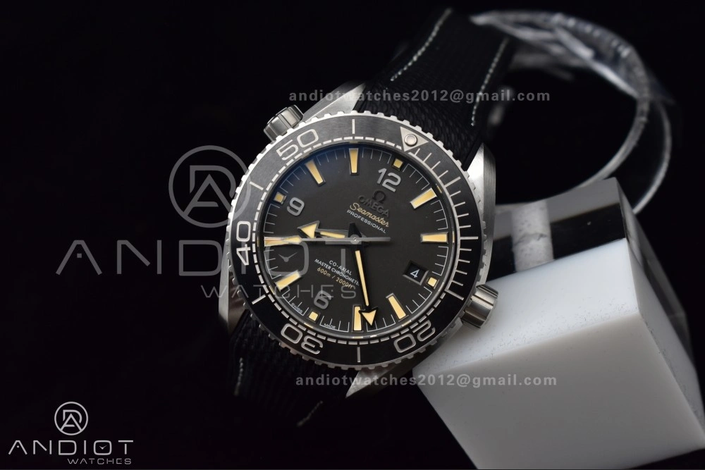 TravelReady Planet Ocean 43.5mm SS VSF 1:1 Best Edition Gray Bezel Gray Dial on Black Rubber Strap A8900 Super Clone 38