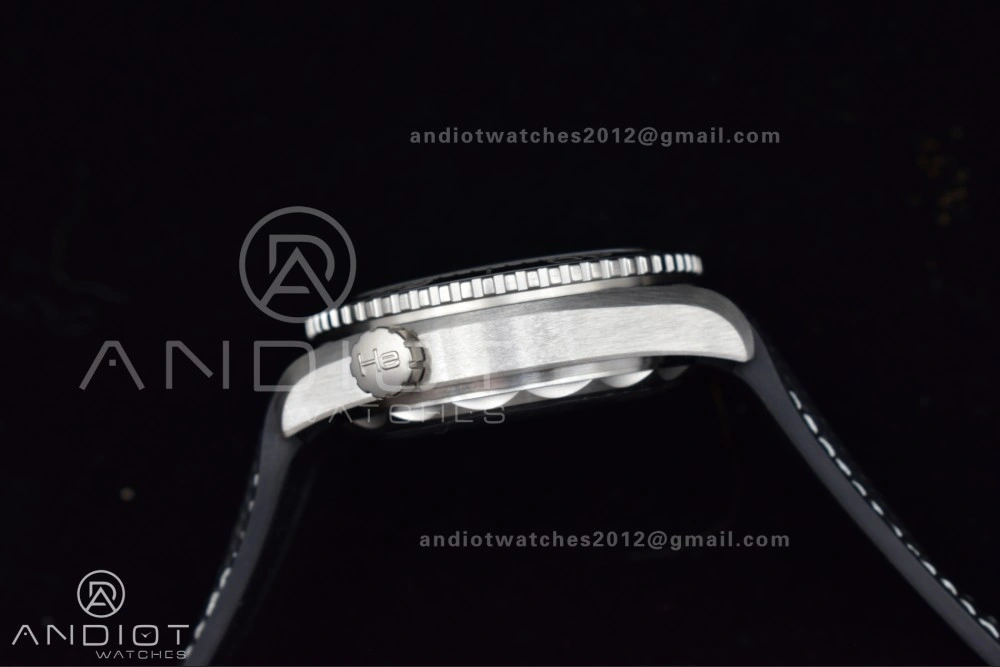 TravelReady Planet Ocean 43.5mm SS VSF 1:1 Best Edition Gray Bezel Gray Dial on Black Rubber Strap A8900 Super Clone 38
