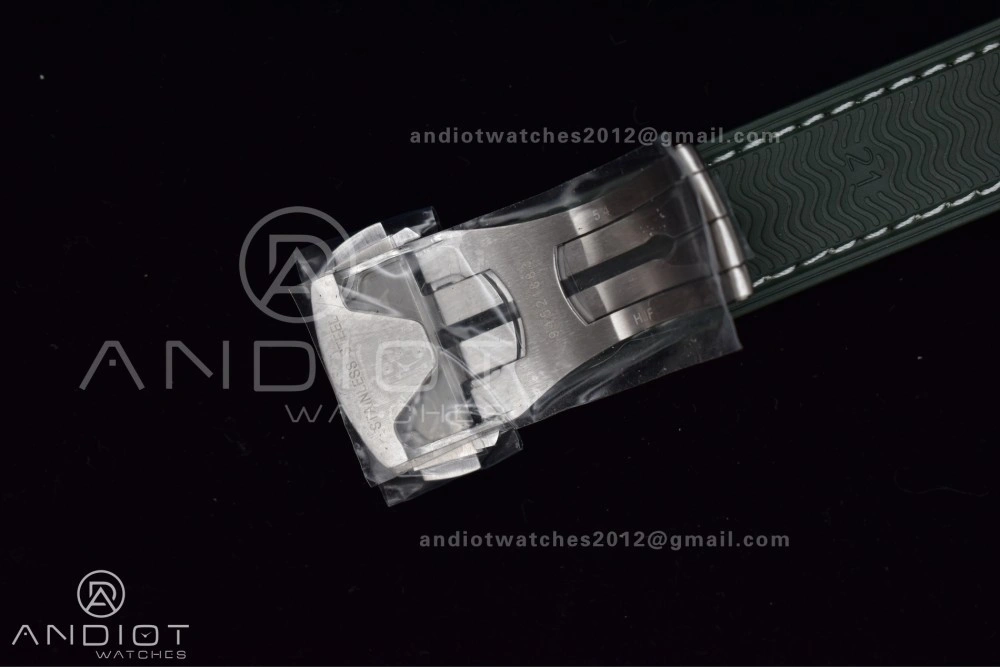 Planet Ocean 43.5mm SS VSF 1:1 Best Edition Green Bezel White Dial on Green Rubber Strap A8900 Super Clone WeatherProof 39
