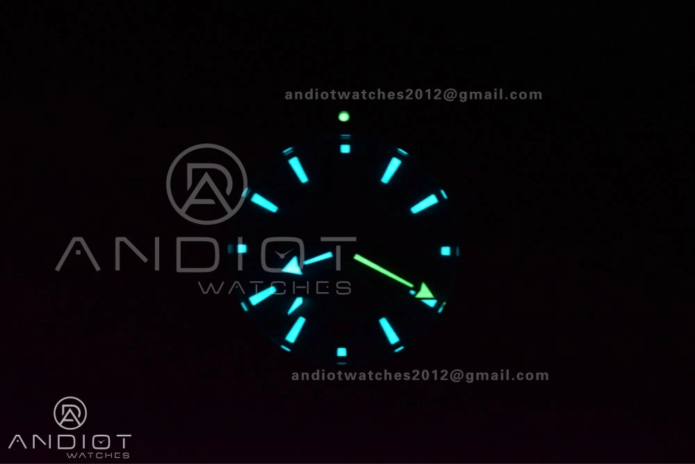 Planet Ocean 43.5mm SS VSF 1:1 Best Edition Green Bezel White Dial on Green Rubber Strap A8900 Super Clone WeatherProof 39