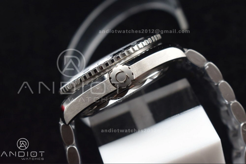 Planet Ocean 43.5mm 