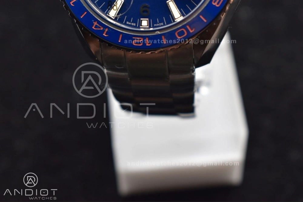 Planet Ocean 600M Co-Axial GMT 43.5mm VSF 1:1 Best Edition Blue Dial Blue Ceramic Bezel on SS Bracelet A8605 Super Clone EasyMatch 1014