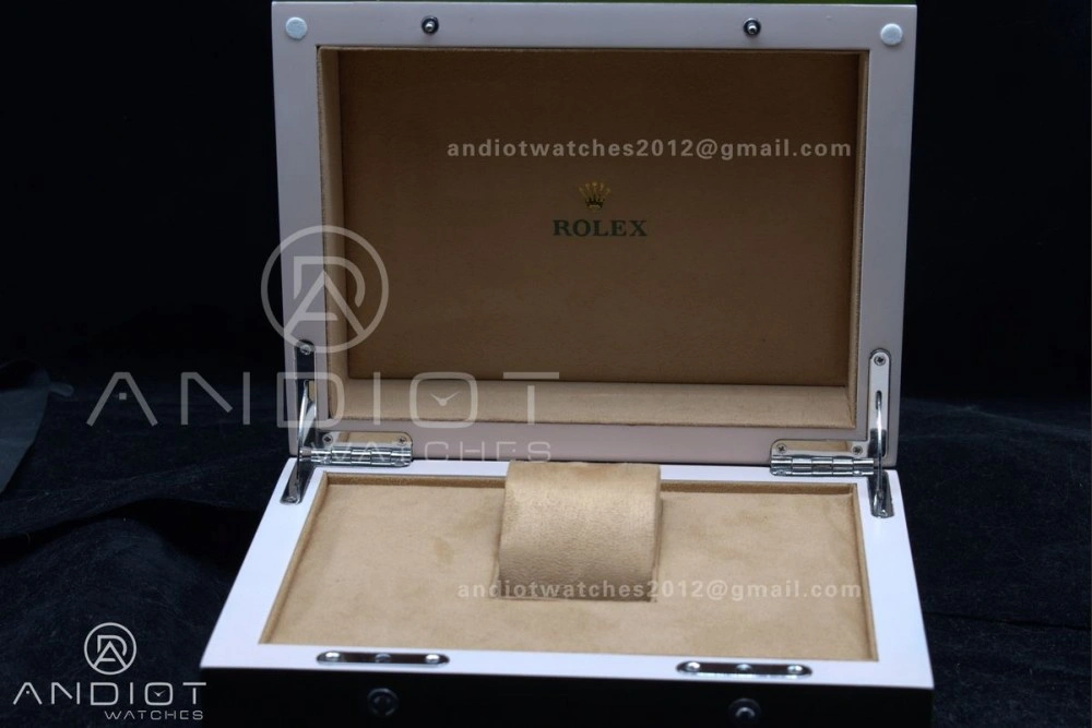 Rolex Wood Green Top End Box TimelessDesign 1027