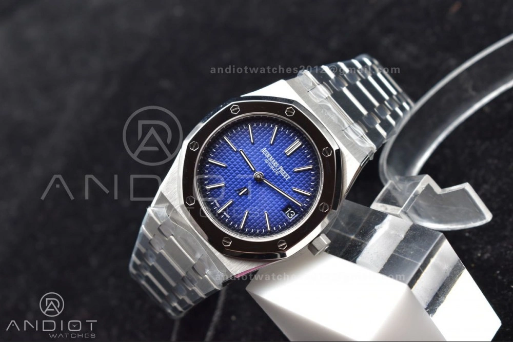 Stylish Royal Oak 39mm 15202 SS ZF 1:1 Best Edition Blue Textured Dial on SS Bracelet A 1043
