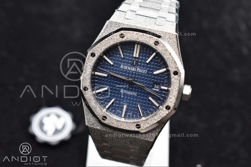 Durable Royal Oak 41mm 15400 SS ZF 1:1 Best Edition Frosted Case Blue Textured Dial on SS Bracelet A 1095