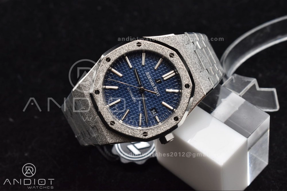 Durable Royal Oak 41mm 15400 SS ZF 1:1 Best Edition Frosted Case Blue Textured Dial on SS Bracelet A 1095