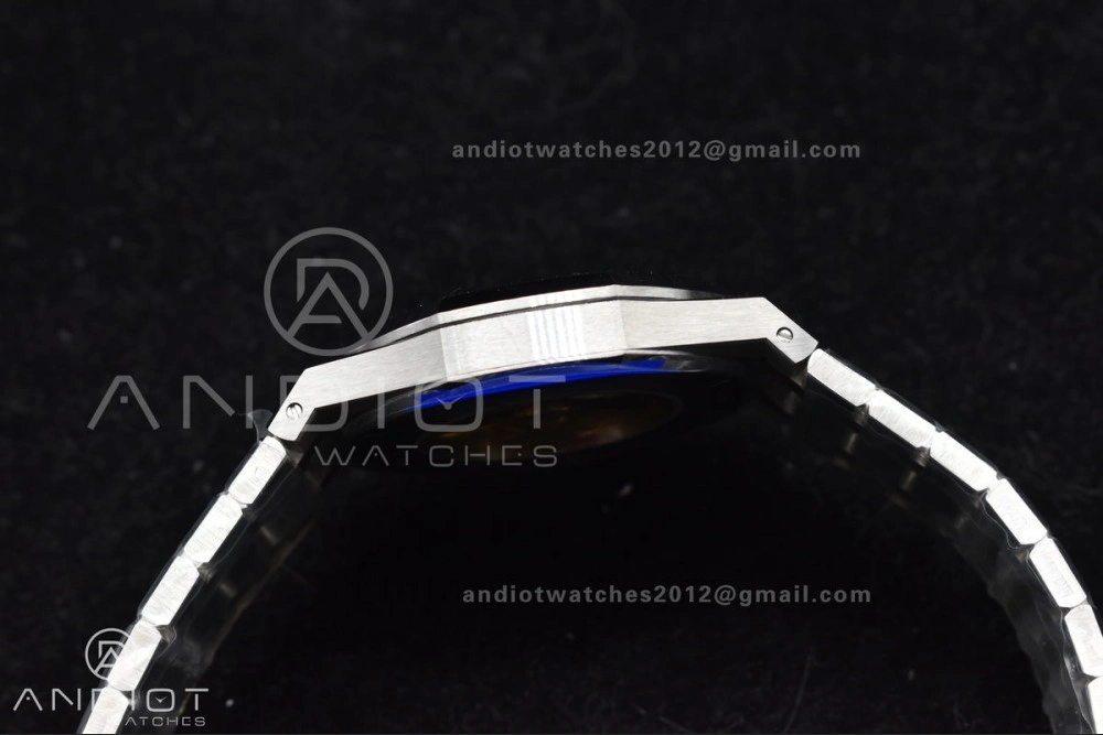 Durable Royal Oak 41mm 15400 SS ZF 1:1 Best Edition Frosted Case Blue Textured Dial on SS Bracelet A 1095