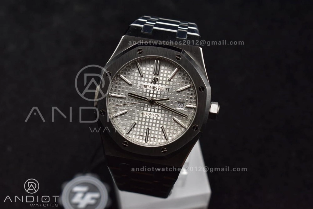 QuickDry Royal Oak 41mm 15400 SS ZF 1:1 Best Edition White Textured Dial on SS Bracelet A 132