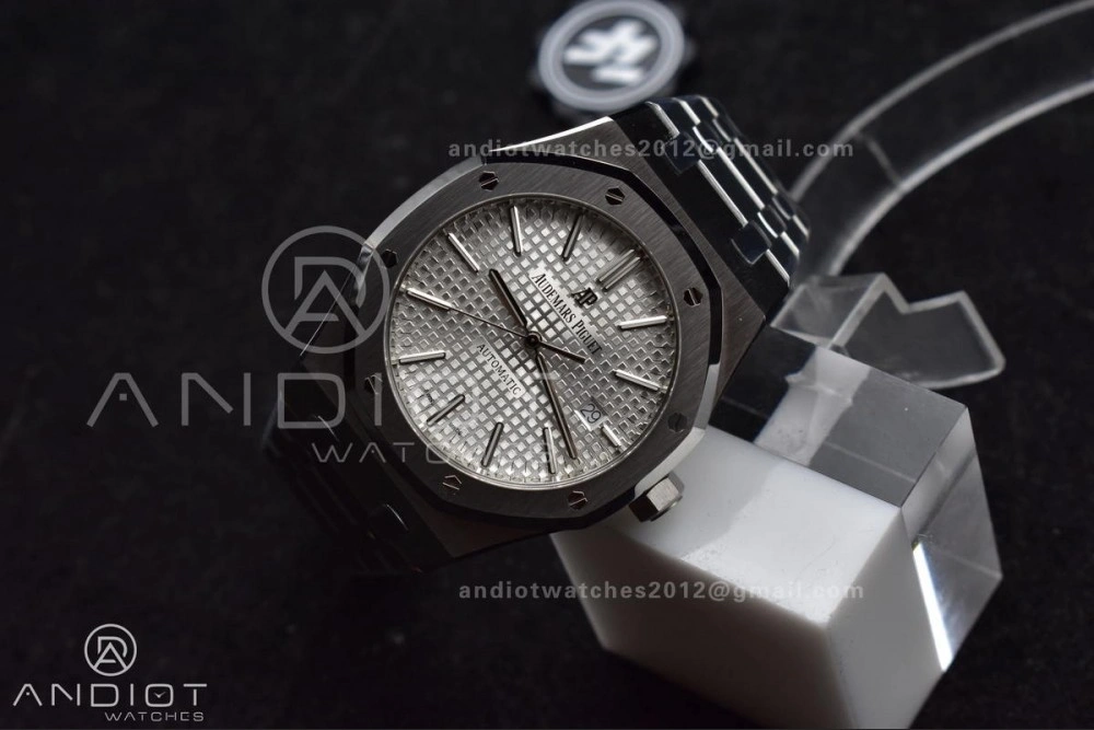 QuickDry Royal Oak 41mm 15400 SS ZF 1:1 Best Edition White Textured Dial on SS Bracelet A 132