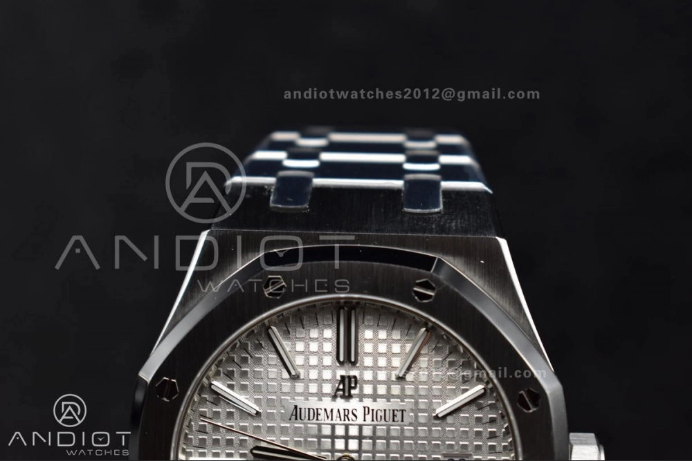 QuickDry Royal Oak 41mm 15400 SS ZF 1:1 Best Edition White Textured Dial on SS Bracelet A 132