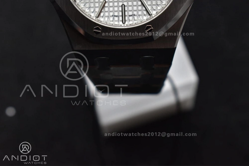 QuickDry Royal Oak 41mm 15400 SS ZF 1:1 Best Edition White Textured Dial on SS Bracelet A 132