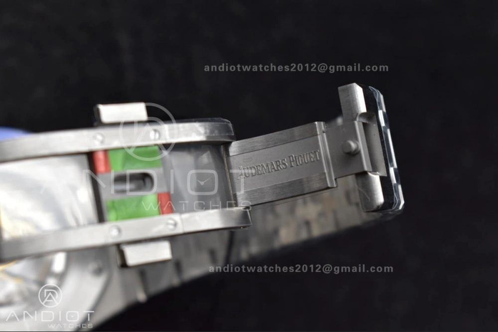 QuickDry Royal Oak 41mm 15400 SS ZF 1:1 Best Edition White Textured Dial on SS Bracelet A 132