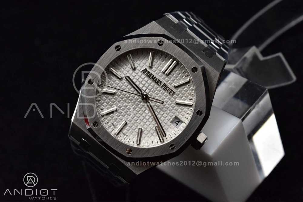 UrbanChic Royal Oak 41mm 15510 