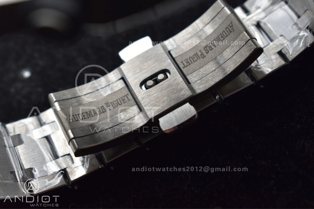 Royal Oak Offshore Diver 15703 APSF 1:1 Best Edition Black Dial on SS Bracelet SA3120 Super Clone Flexible 151