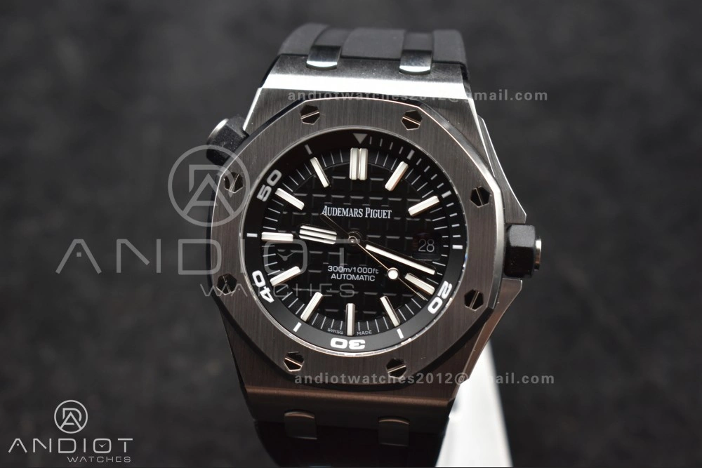Minimalist Royal Oak Offshore Diver 15703 ZF 1:1 Best Edition Black Dial on Black Rubber Strap A 153
