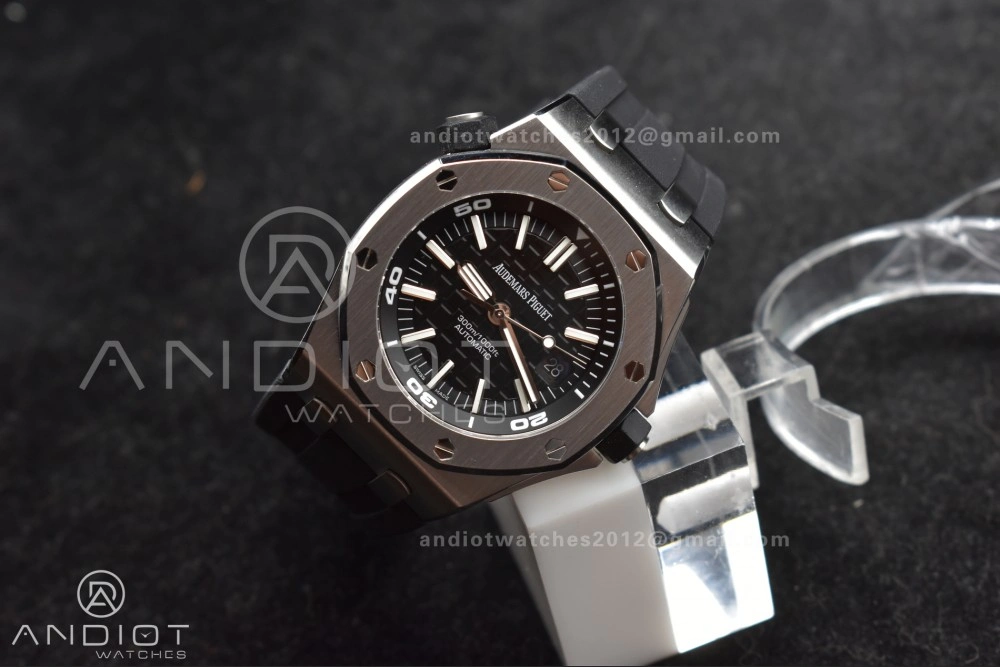 Minimalist Royal Oak Offshore Diver 15703 ZF 1:1 Best Edition Black Dial on Black Rubber Strap A 153