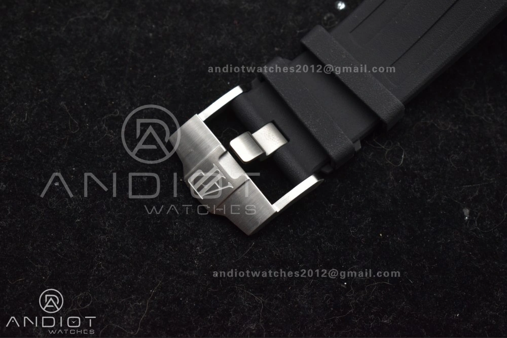 Minimalist Royal Oak Offshore Diver 15703 ZF 1:1 Best Edition Black Dial on Black Rubber Strap A 153
