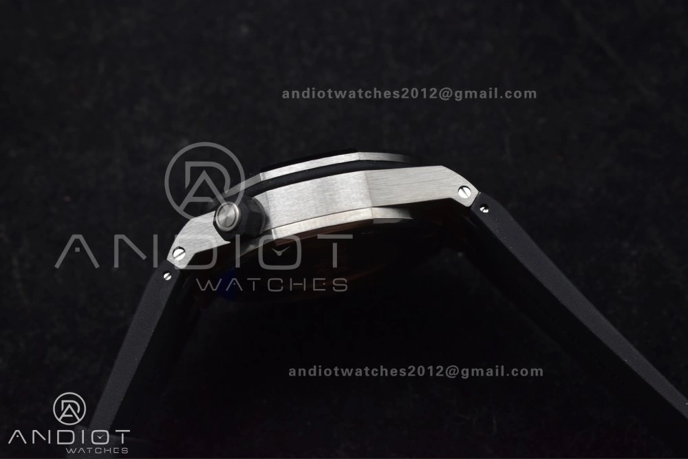 Minimalist Royal Oak Offshore Diver 15703 ZF 1:1 Best Edition Black Dial on Black Rubber Strap A 153