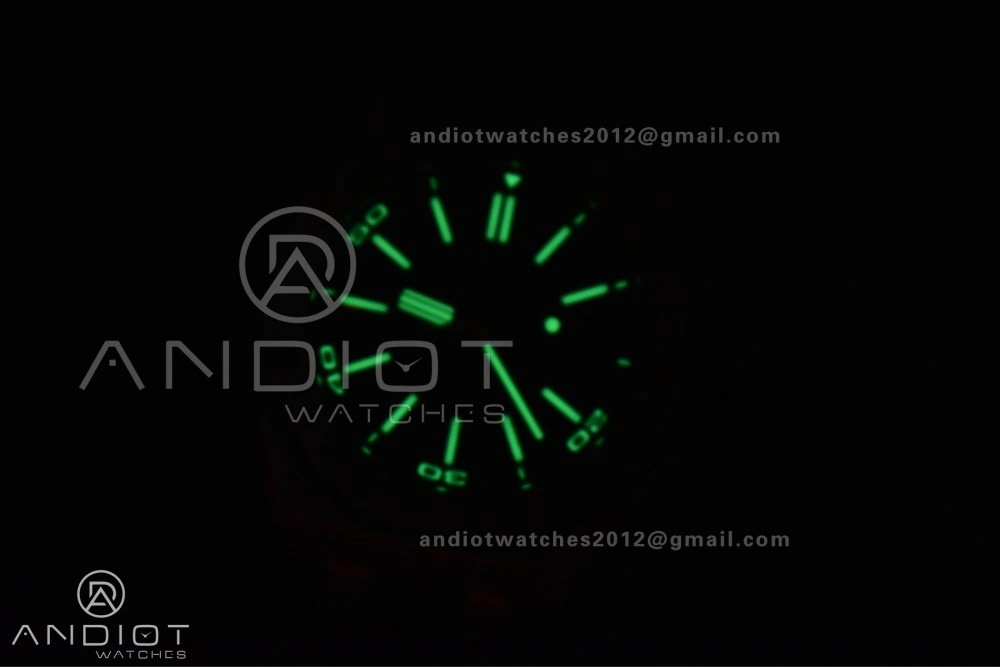 Minimalist Royal Oak Offshore Diver 15703 ZF 1:1 Best Edition Black Dial on Black Rubber Strap A 153