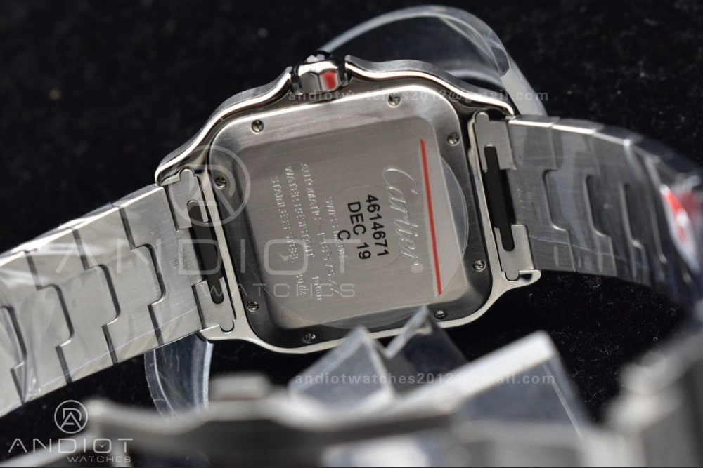 Santos de Cartier 40mm SS 3KF 1:1 Best Edition White Dial Black Bezel on SS Bracelet MIYOTA FashionForward 1049