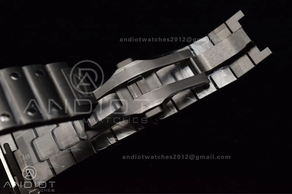 Santos de Cartier 40mm SS 3KF 1:1 Best Edition White Dial Black Bezel on SS Bracelet MIYOTA FashionForward 1049