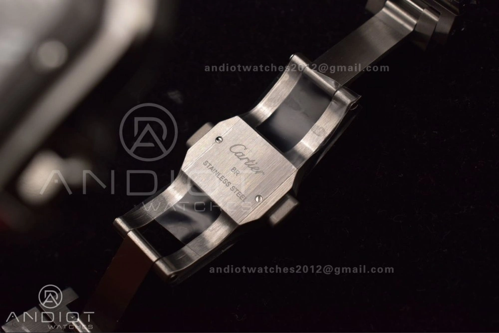 Santos de Cartier 40mm SS 3KF 1:1 Best Edition White Dial Black Bezel on SS Bracelet MIYOTA FashionForward 1049