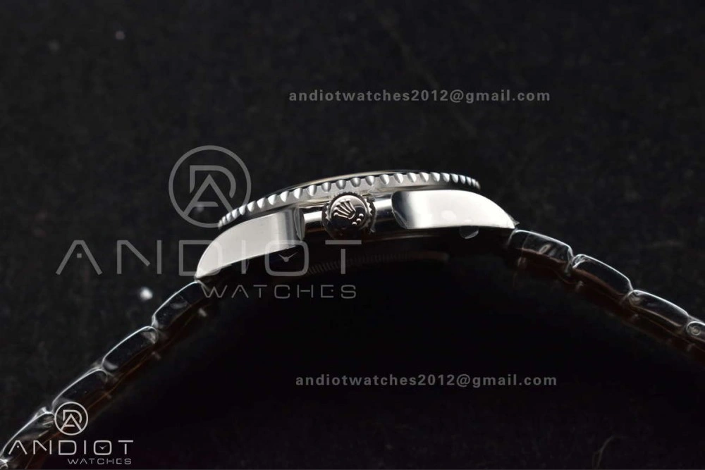 TimelessDesign Sea-Dweller 126600 Clean 1:1 Best Edition 904L SS Case and Bracelet VR 1055