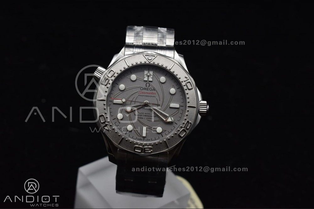 Flexible Seamaster 300M 007 Platinum VSF 1:1 Best Edition Gray Dial on SS Bracelet A 55