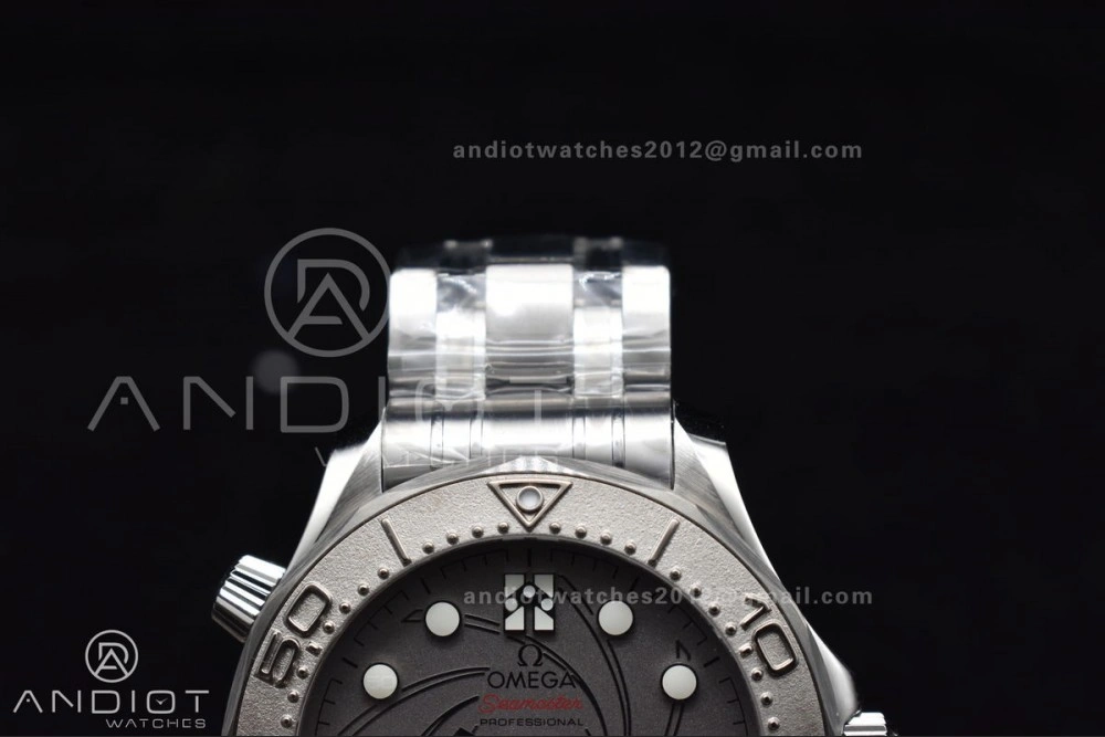 Flexible Seamaster 300M 007 Platinum VSF 1:1 Best Edition Gray Dial on SS Bracelet A 55