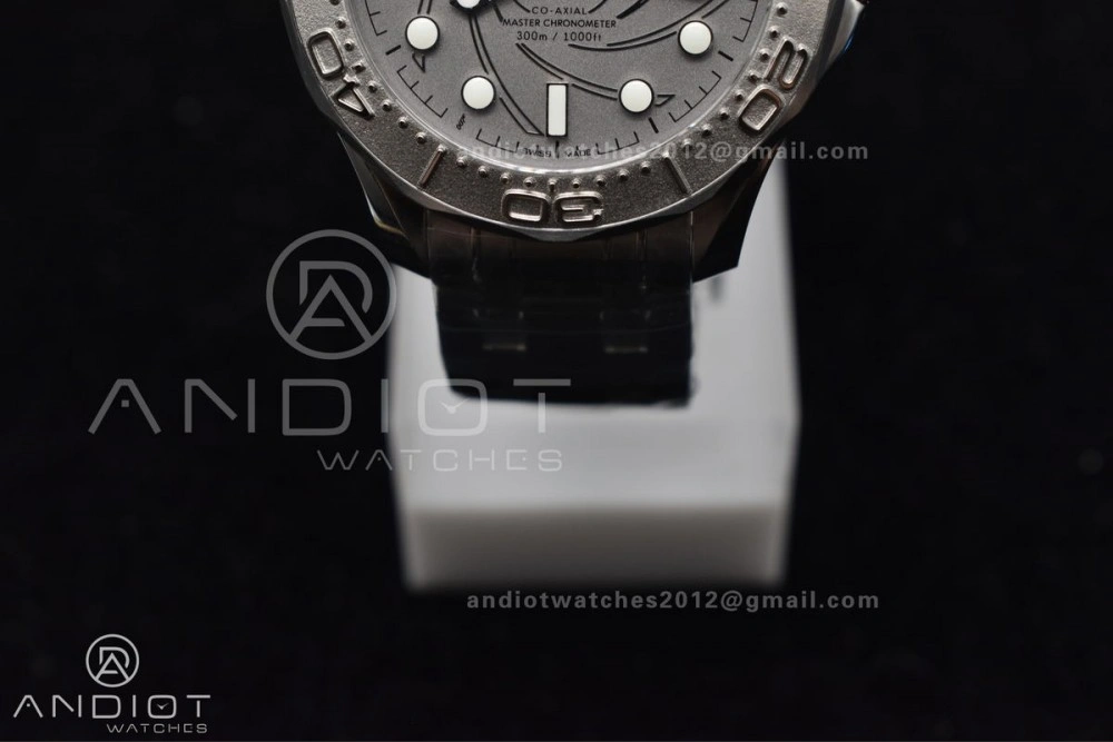 Flexible Seamaster 300M 007 Platinum VSF 1:1 Best Edition Gray Dial on SS Bracelet A 55