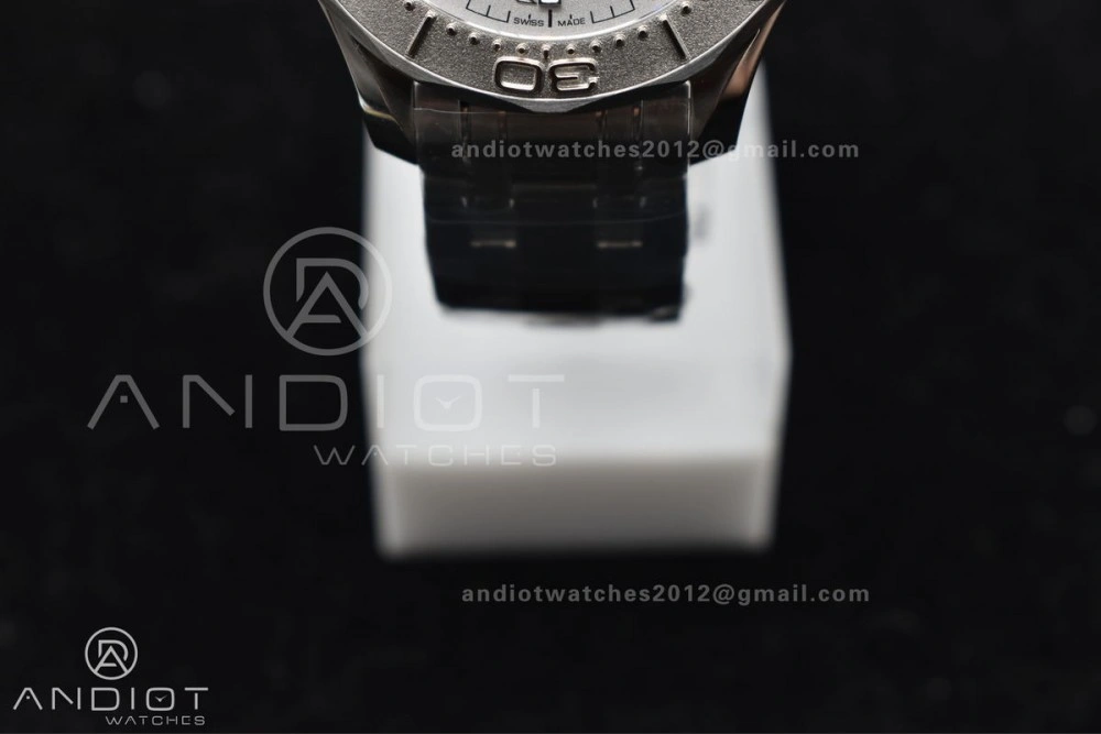 Flexible Seamaster 300M 007 Platinum VSF 1:1 Best Edition Gray Dial on SS Bracelet A 55