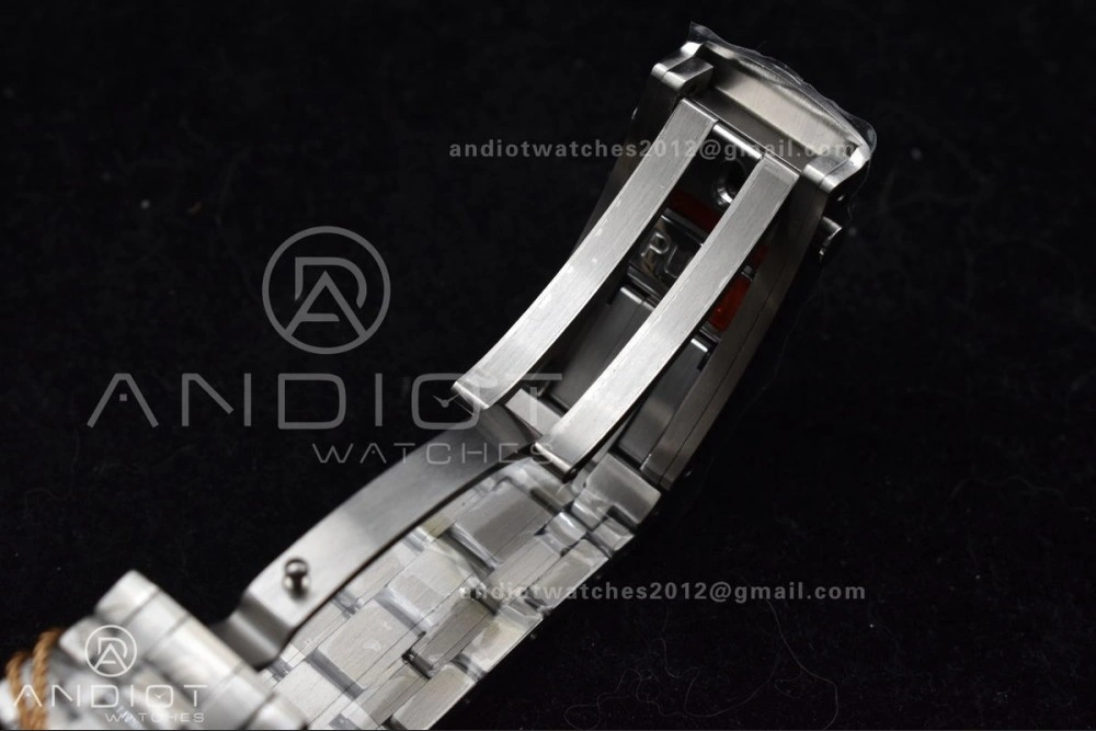 Flexible Seamaster 300M 007 Platinum VSF 1:1 Best Edition Gray Dial on SS Bracelet A 55