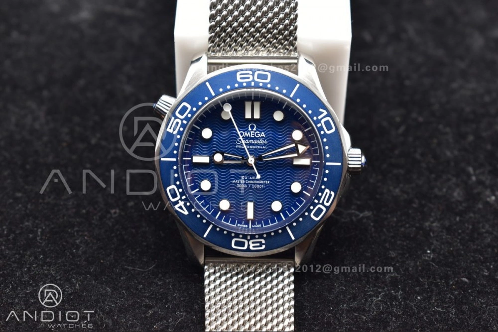 Seamaster 300M 42mm James Bond 60th anniversary VSF Best Edition on Mesh Bracelet A FashionForward 57