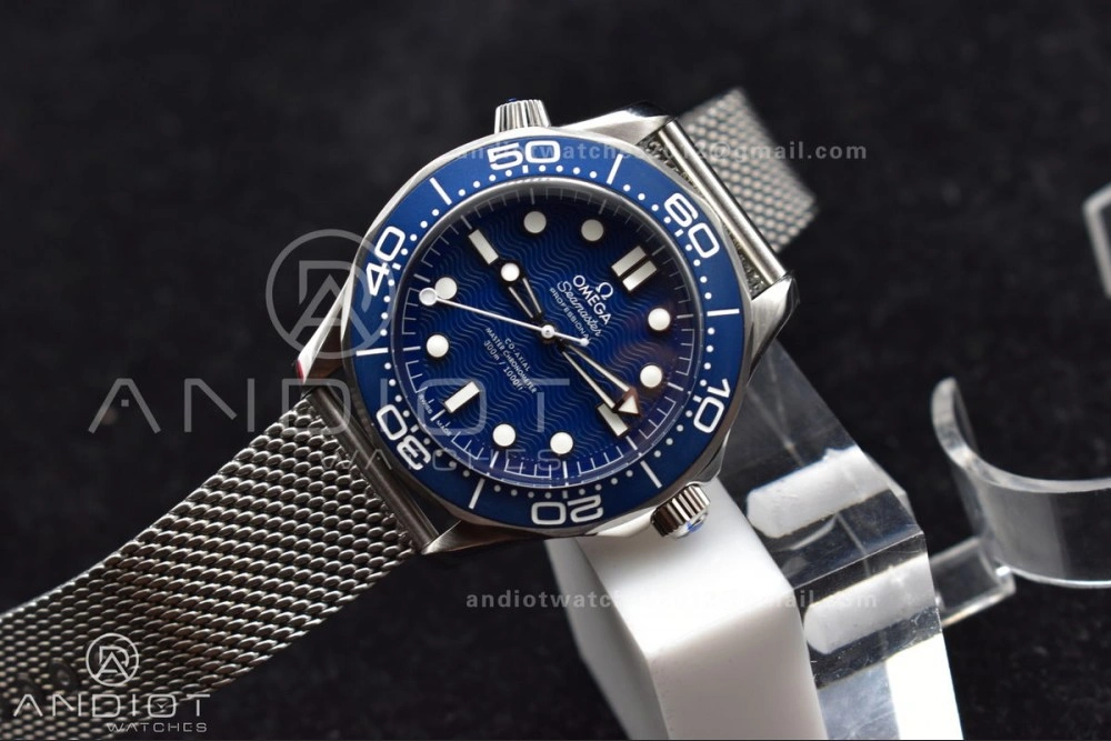 Seamaster 300M 42mm James Bond 60th anniversary VSF Best Edition on Mesh Bracelet A FashionForward 57