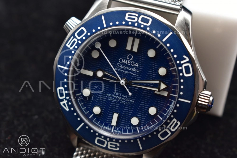 Seamaster 300M 42mm James Bond 60th anniversary VSF Best Edition on Mesh Bracelet A FashionForward 57