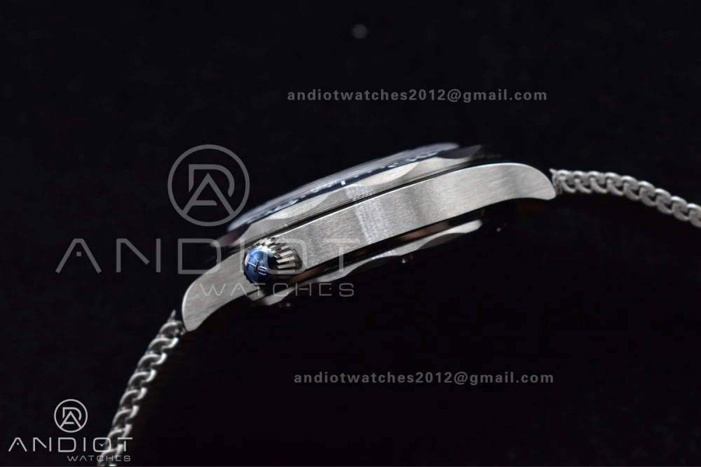 Seamaster 300M 42mm James Bond 60th anniversary VSF Best Edition on Mesh Bracelet A FashionForward 57