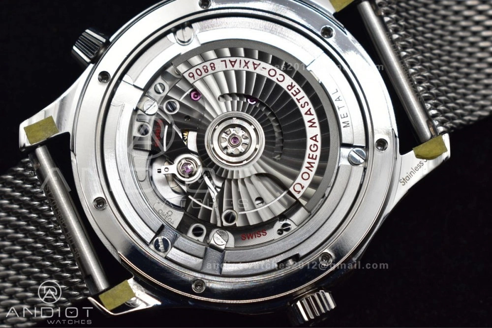Seamaster 300M 42mm James Bond 60th anniversary VSF Best Edition on Mesh Bracelet A FashionForward 57