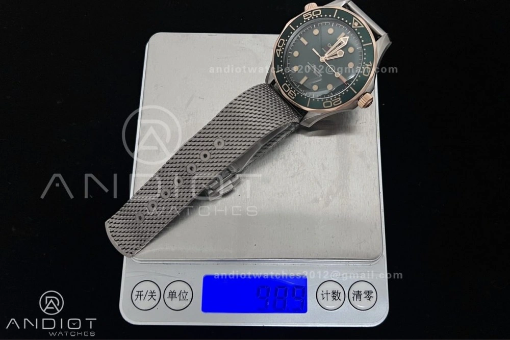 FlexibleFit Seamaster 300M Diver Rose Gold VSF 1:1 Best Edition Green Dial on Mesh Bracelet A 64