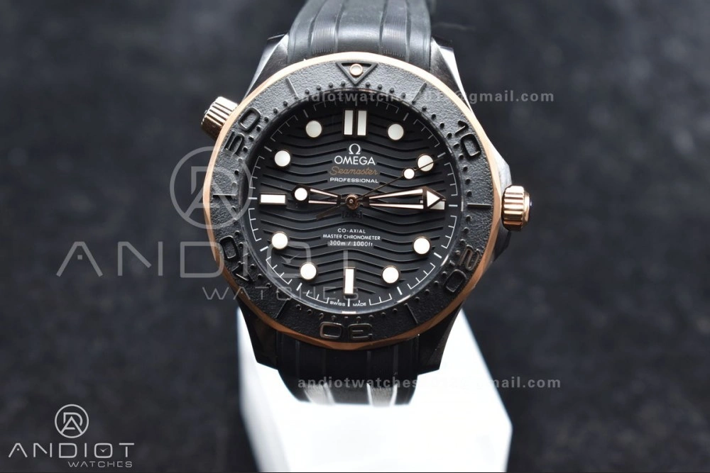 Seamaster 300m 43.5mm Black Ceramic VSF 1:1 Best Edition Black Dial RG Bezel on Black Rubber Strap A Trendsetting 1070