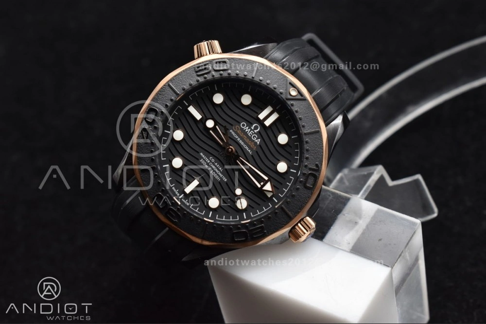 Seamaster 300m 43.5mm Black Ceramic VSF 1:1 Best Edition Black Dial RG Bezel on Black Rubber Strap A Trendsetting 1070