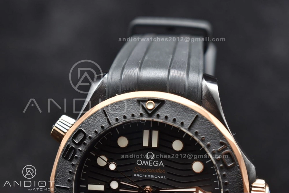 Seamaster 300m 43.5mm Black Ceramic VSF 1:1 Best Edition Black Dial RG Bezel on Black Rubber Strap A Trendsetting 1070