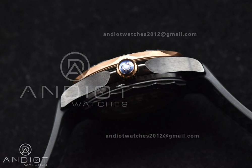 Seamaster 300m 43.5mm Black Ceramic VSF 1:1 Best Edition Black Dial RG Bezel on Black Rubber Strap A Trendsetting 1070