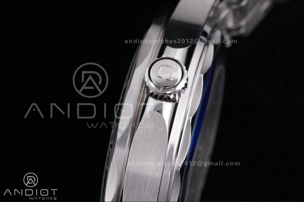 Seamaster Diver 300M Black Ceramic Bezel V4 VSF 1:1 Best Edition White Dial On SS Bracelet Super Clone Asian Contemporary 81